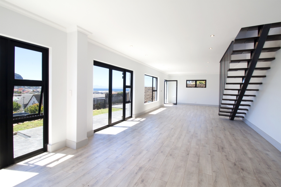 4 Bedroom Property for Sale in Fish Hoek Western Cape